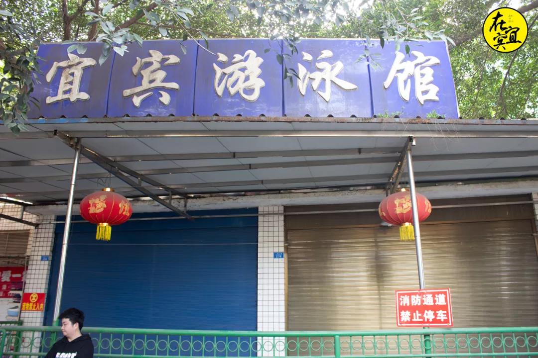 鍐嶈瀹滃鑿滃潩鏈哄満,鍥涘窛瀹滃鍐嶈