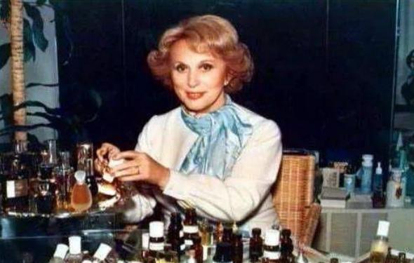 tf与雅诗兰黛,tf跟雅诗兰黛的关系