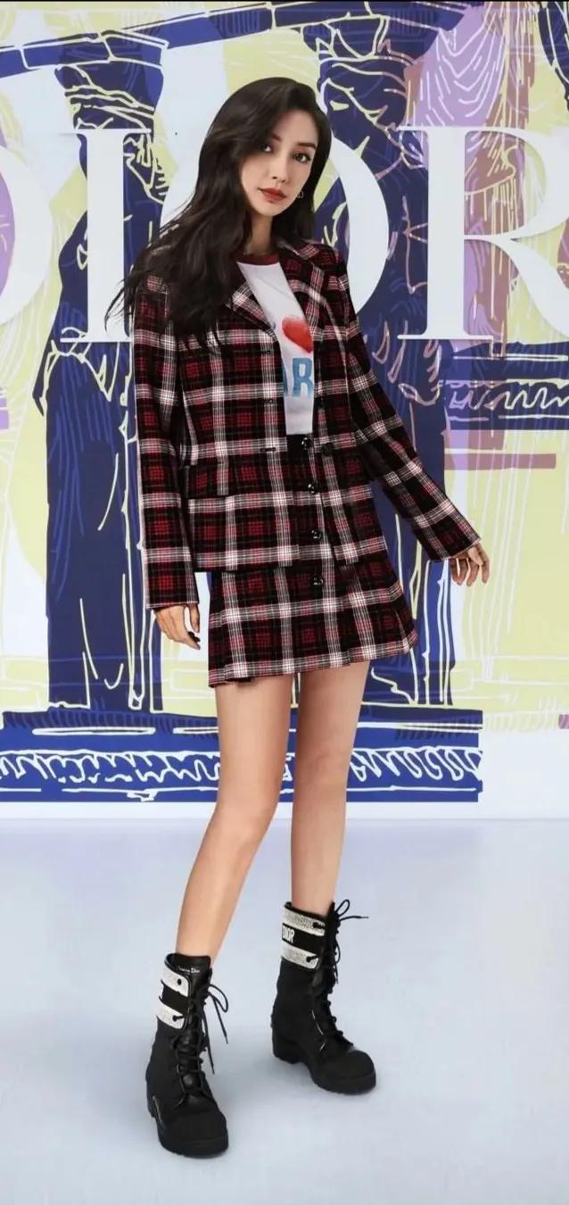 明星穿搭图片素材,明星新款服装图片大全