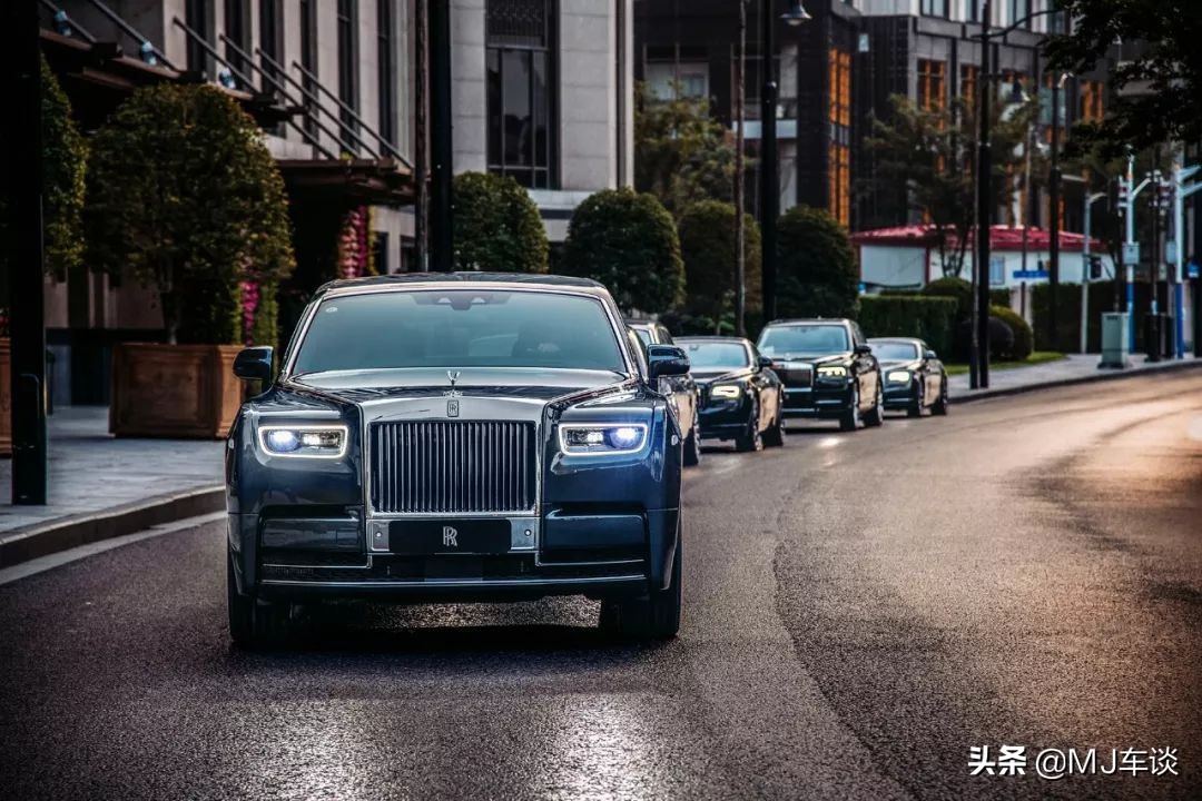 亲身体验劳斯莱斯，300多万的豪华堡垒开起来是什么感觉？
