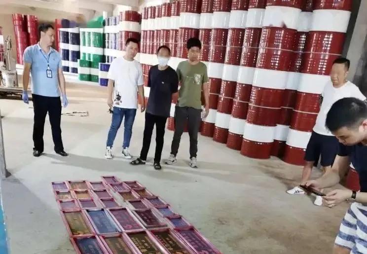 网上买假机油事件,打击假机油网购成重灾区