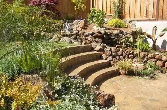 庭院花园石材地板铺设效果,私家庭院最流行的4大铺装方式