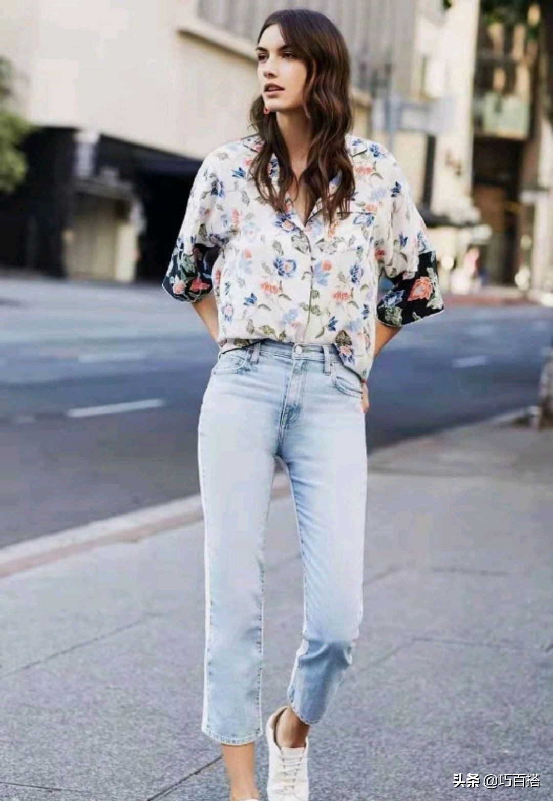 减龄脸型适合的穿搭,各种脸型所适合的穿搭