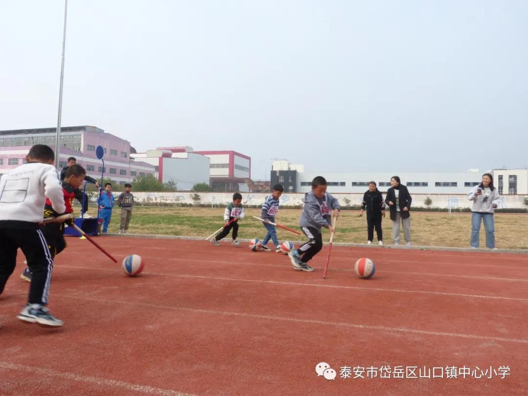 山口镇山口中学校运会,山口镇中心小学秋季运动会第一名