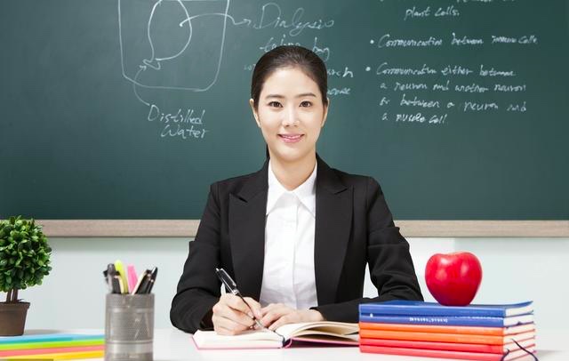 全职宝妈在家兼职副业一年赚20万,在家的全职宝妈怎么挣钱