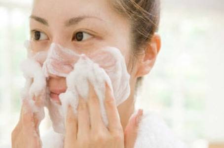 每个人身上都有很多痣么,每个人都有一颗痣好不好