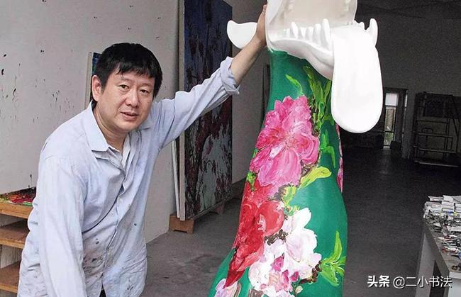 同样是画桃花，农民的卖200元，艺术家的却卖1500万