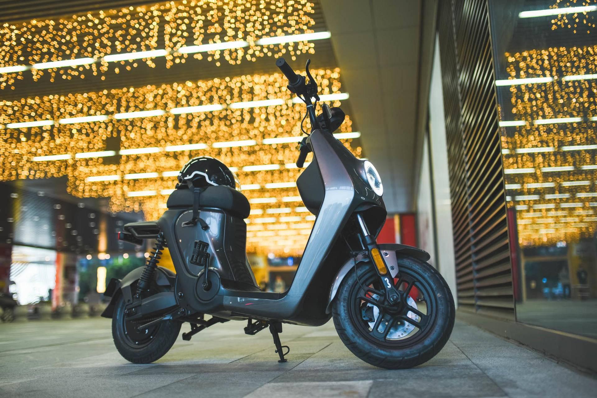 小牛九号锂电电动车,小牛电动车九号哪个智能