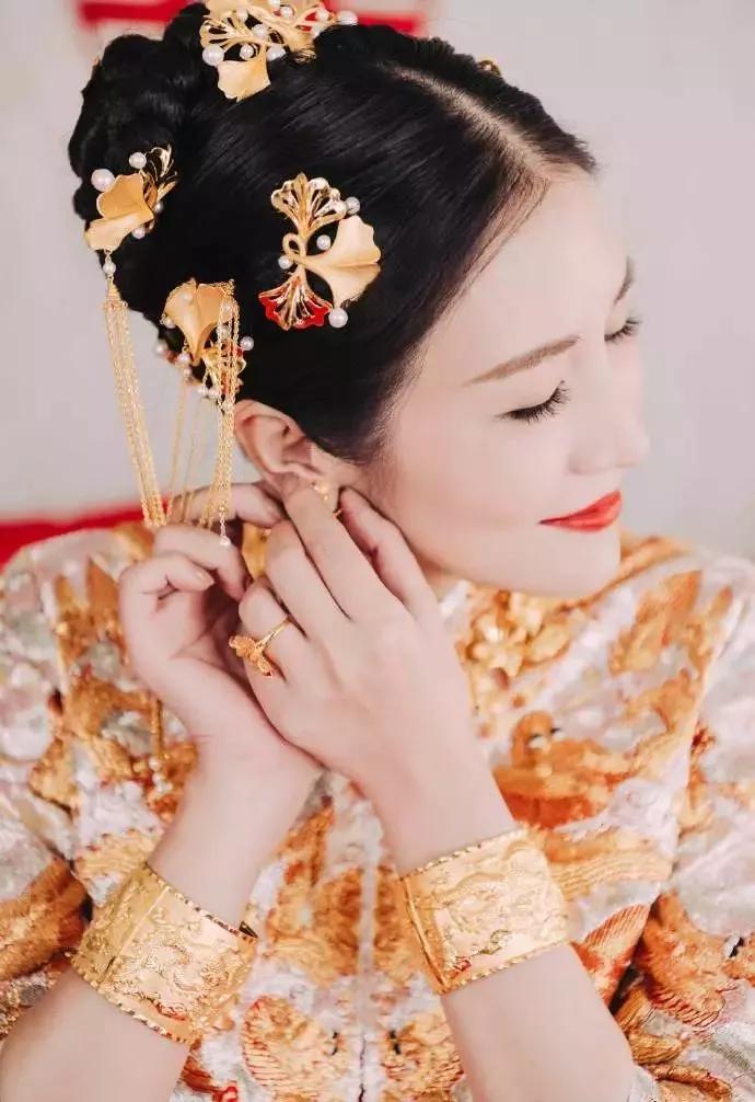 结婚后三金买什么最好,结婚三金你们都买的什么