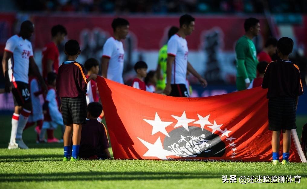 焦点｜他在或不在，他永远都在人们心里——道别十四冠王辽足