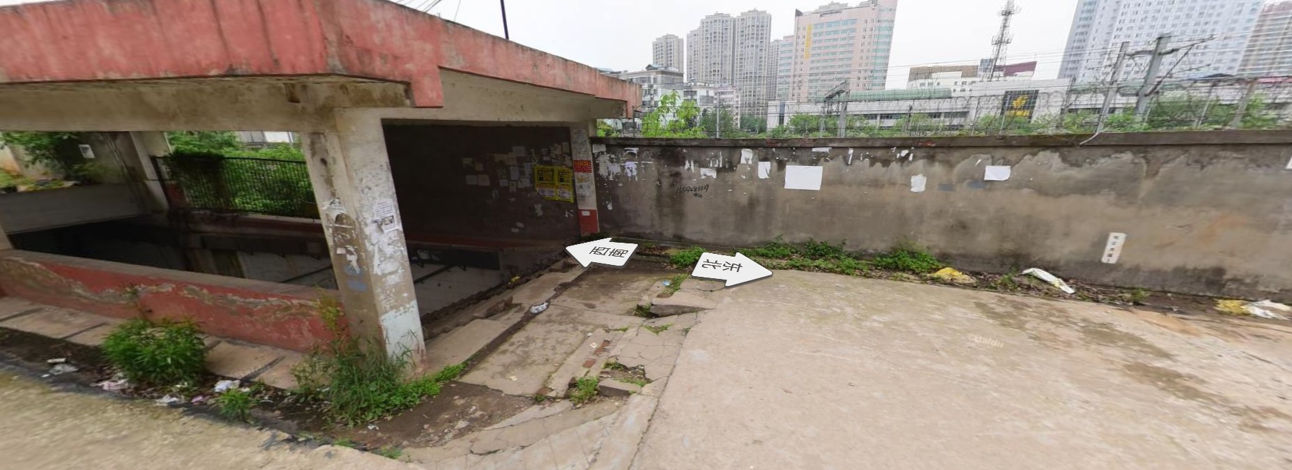 从九江火车站通道浔南大道（汽车站）这边的一条小路