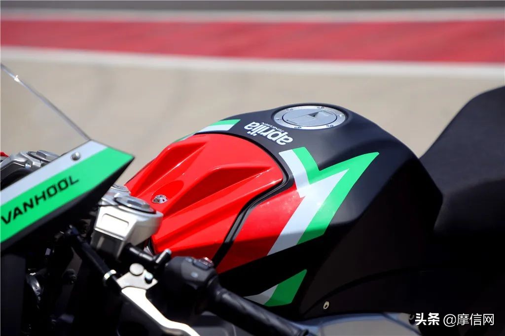 gpr250r赛道版值得购买吗,gpr250r运动版价格