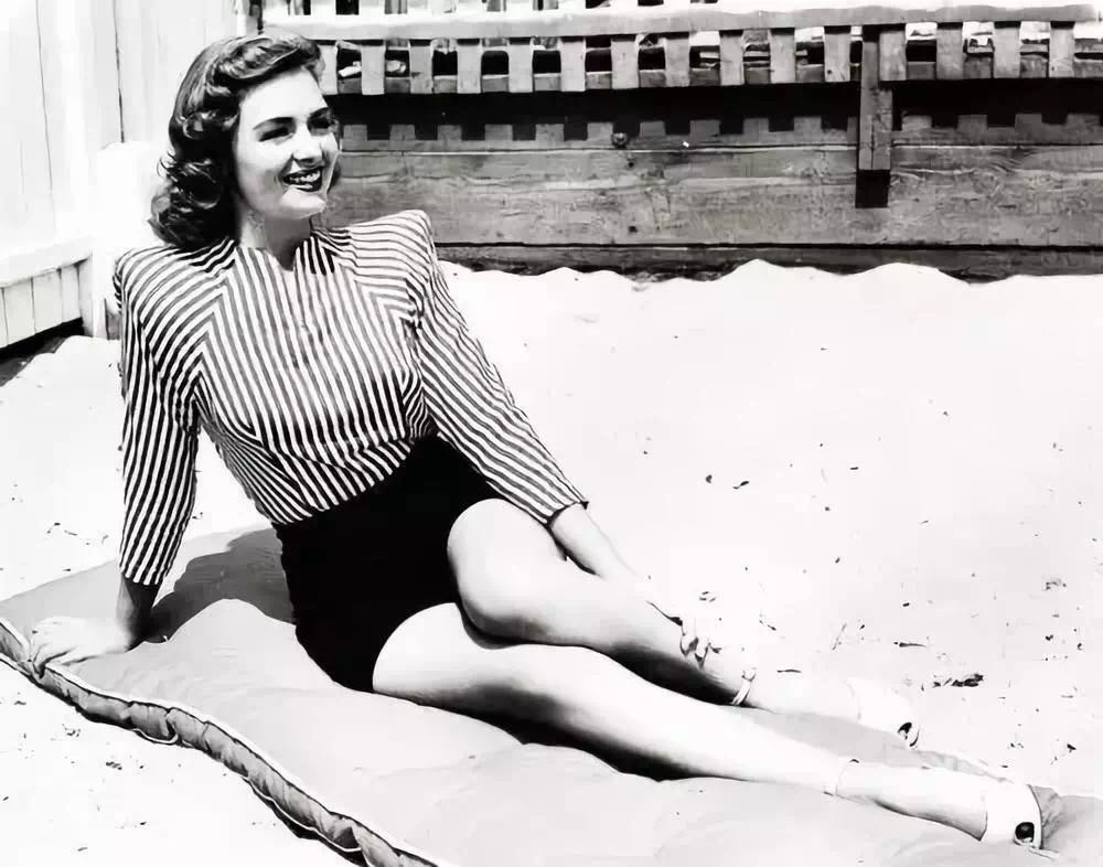 这个夏天没有显白单品,这个夏天没有紫色系穿搭你就输了