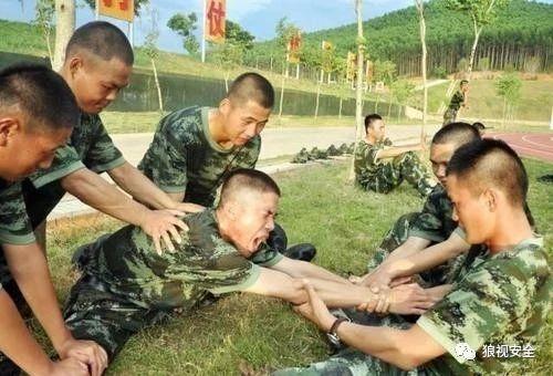 当兵必须要拉韧带吗,当兵拉韧带疼哭视频