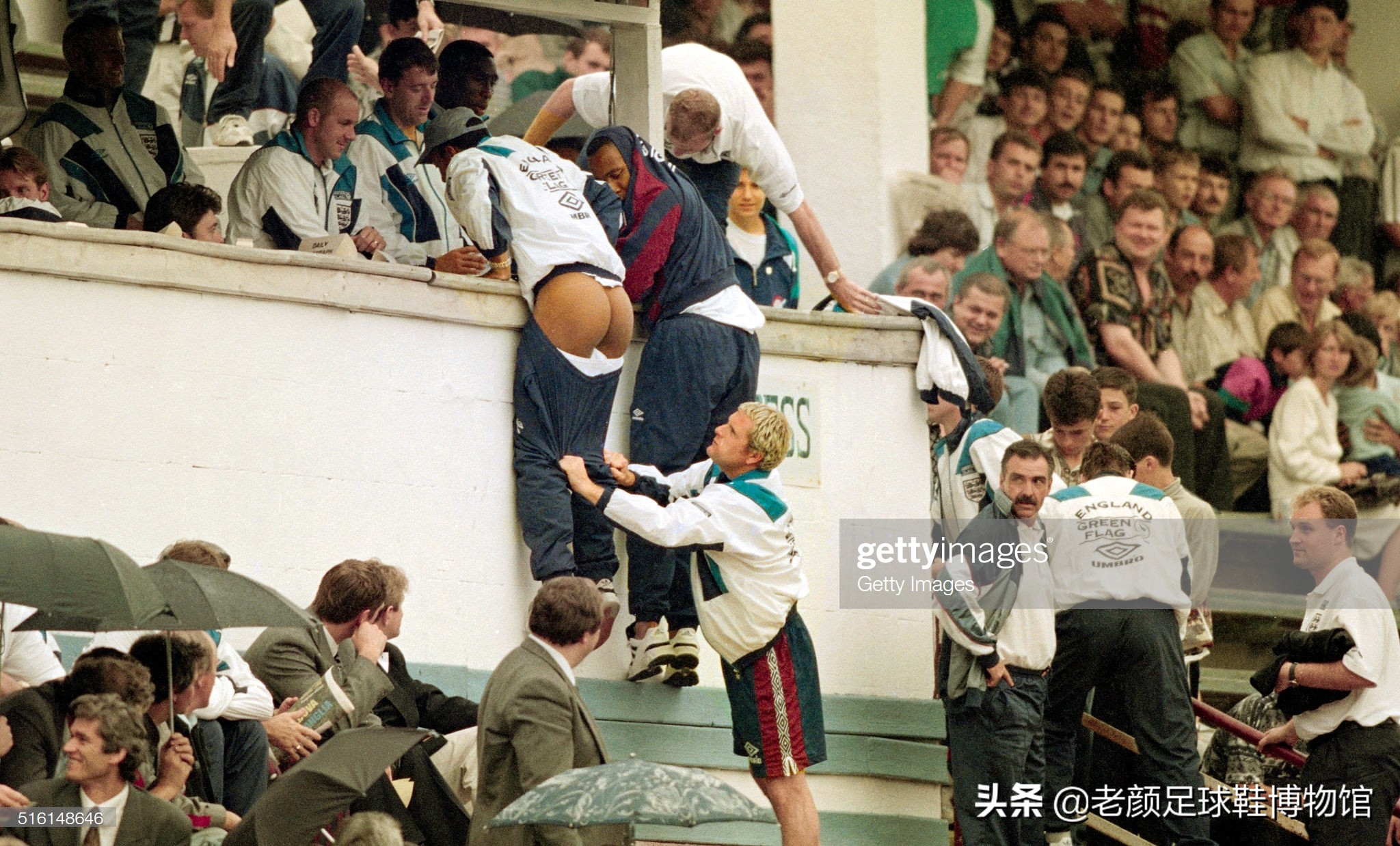 破产酒鬼的球鞋拍卖值6万，加图索的恩人名字成为香港路名