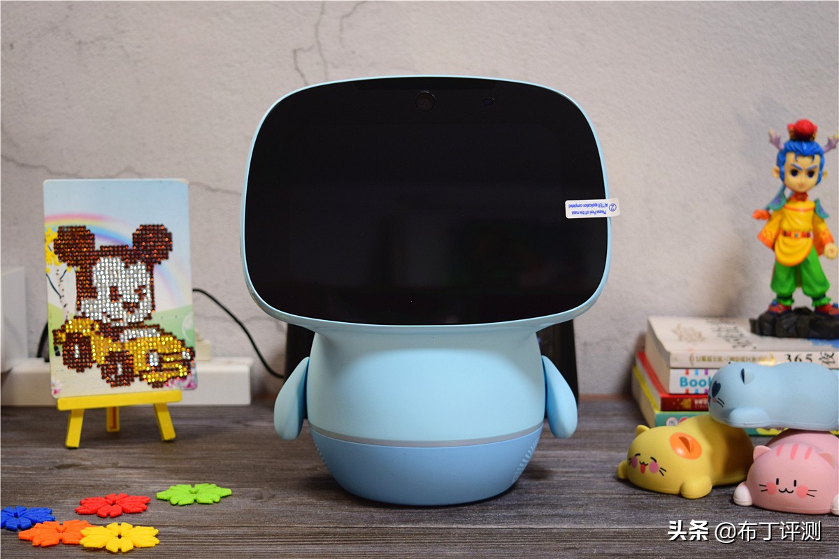 ai智能教育陪伴机器人,智慧儿童ai学习机器人