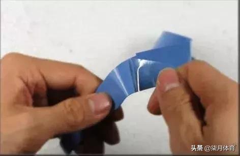 羽毛球手胶缠法双打,羽毛球手胶缠法分左右手吗