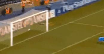 精准的足球射门,皮尔洛10大经典进球