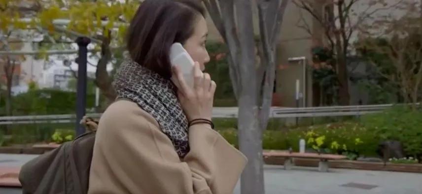 *服务性**扎堆的日本街头，只有她被骂荡妇