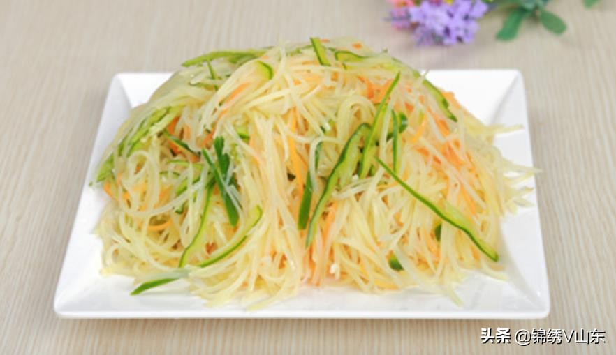 金鲳鱼蒸酸梅做法广东,酸笋焖淡水鲳鱼家常做法