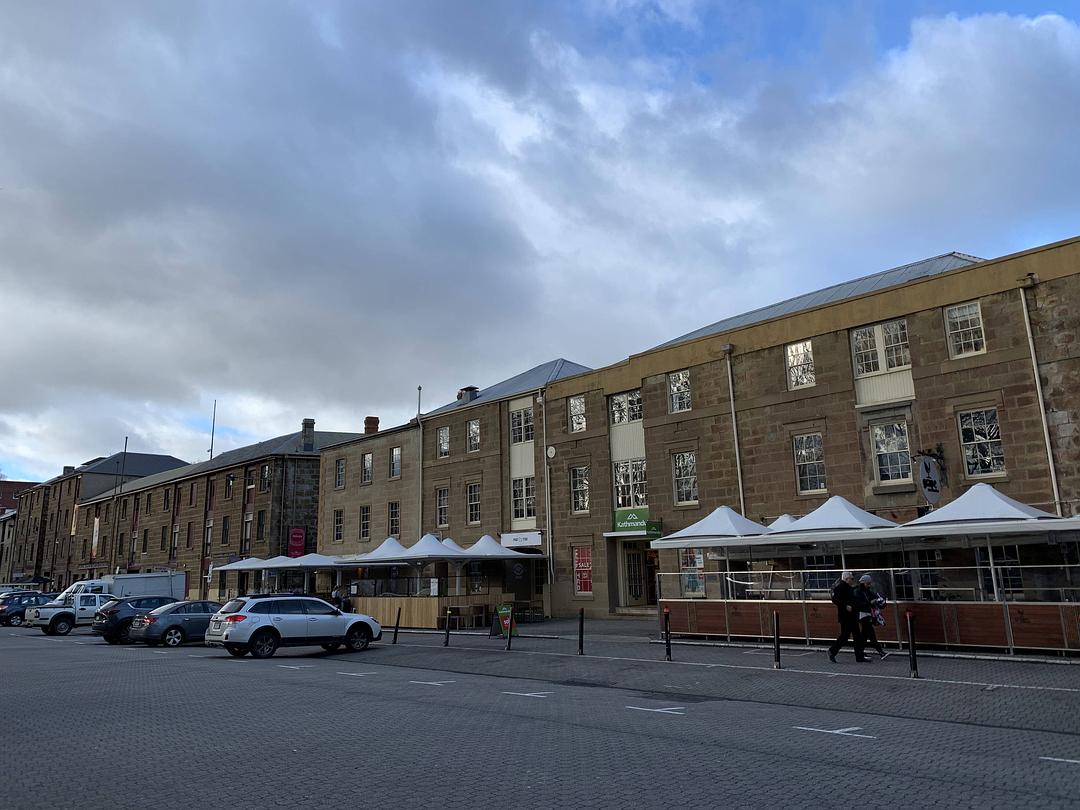 塔斯马尼亚心形小岛,降落西沙群岛