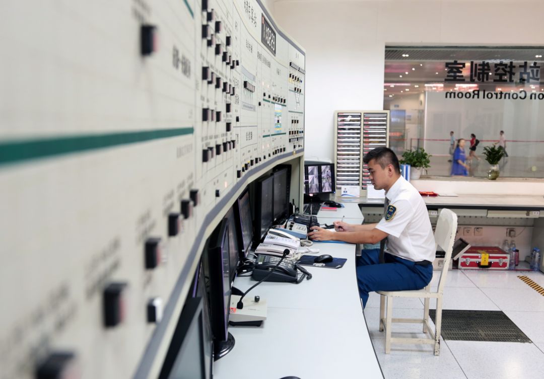 地铁的空调冷度是多少,地铁空调温度国家标准