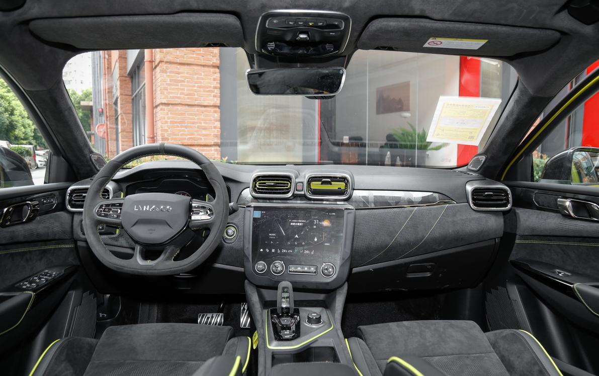 这几款车不仅颜值高性能也强劲,2.0t+8at的动力组合的20万车