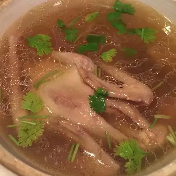 在*疆新**!你戴不了鸽子蛋,但喝得起鸽子汤!