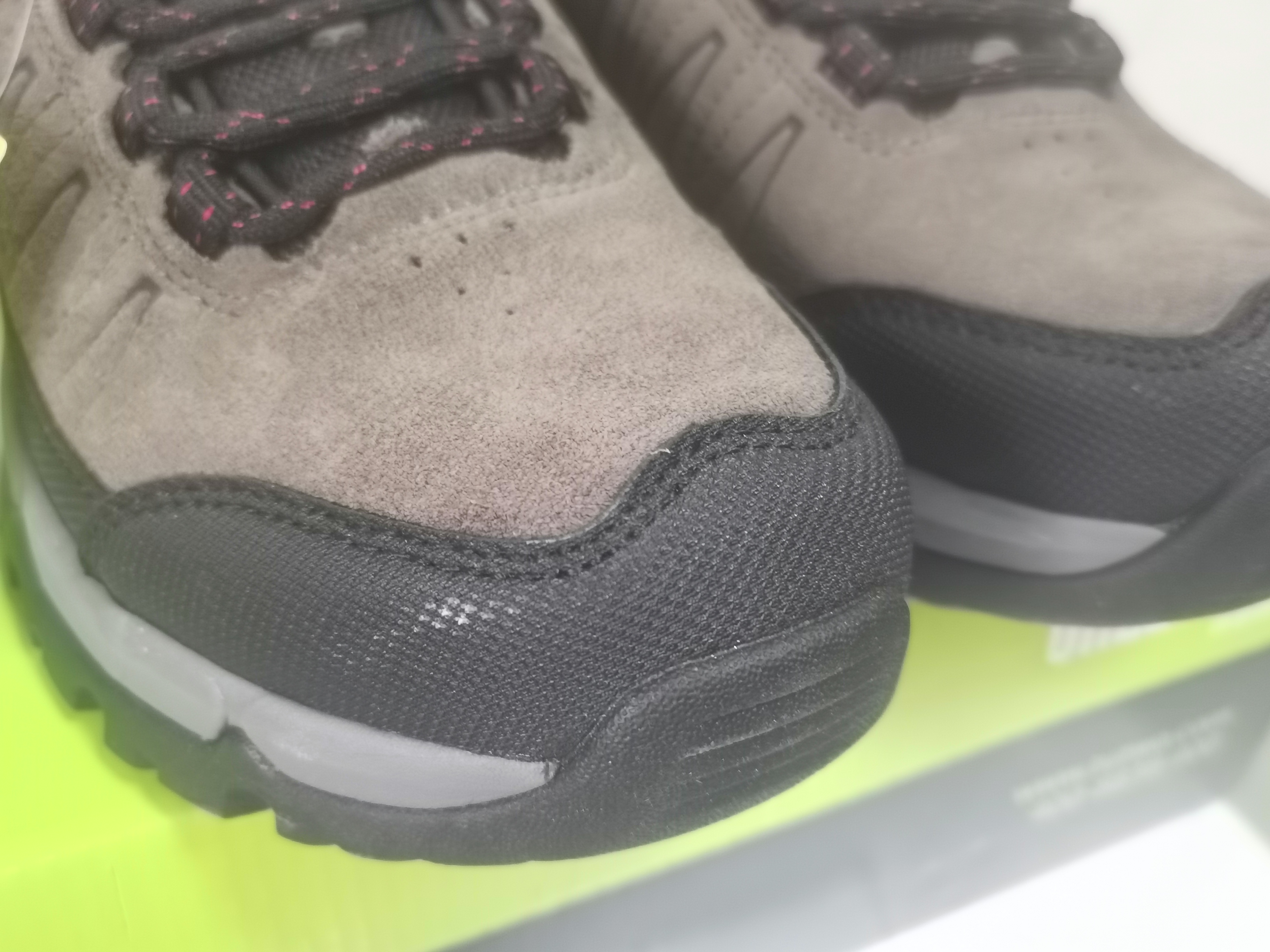 图途绿巨人徒步鞋测评,最耐磨登山徒步鞋资深评测