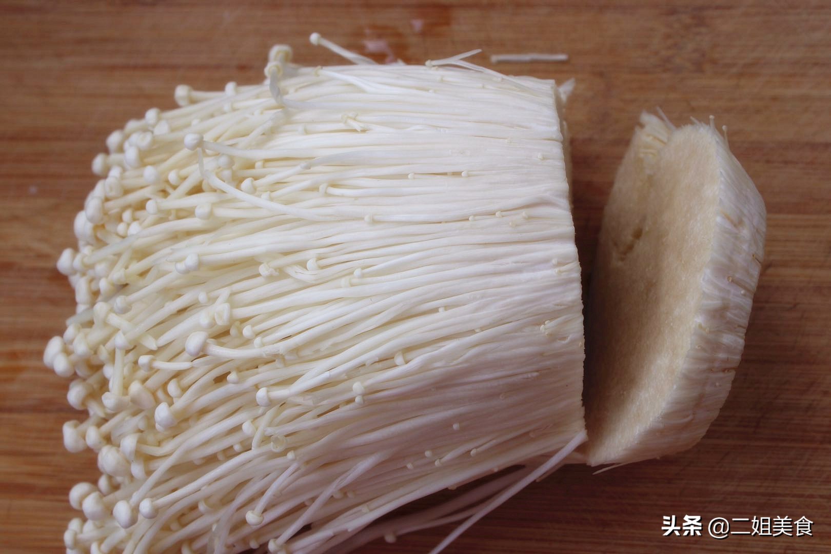 金针菇怎么放可以长时间保鲜,金针菇放冰箱时间长了还可以吃吗