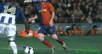 足球梅西过人技巧,梅西过人集锦连过5人中文解说