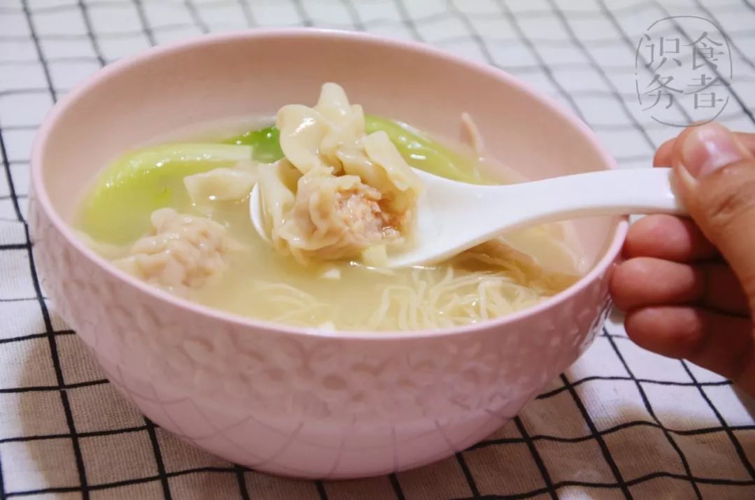最地道的港式鲜虾云吞的做法,港式鲜虾云吞汤底不够鲜什么问题
