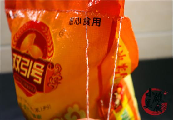 原来撕断胶带这么简单,拆缝线的快速方法