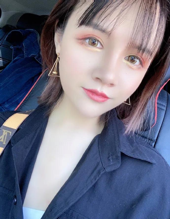 95后美女CEO，自诩天选之子万里挑一，为什么这么多人讨厌杨乐多