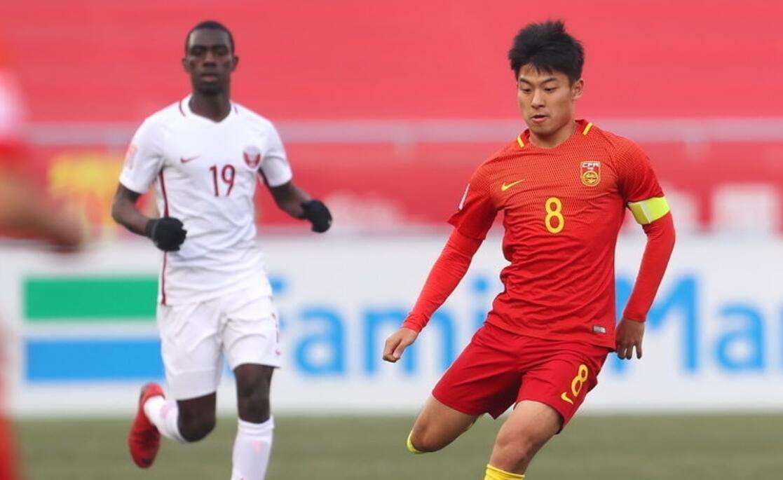 何超仪c罗,何超为什么能被里皮看中