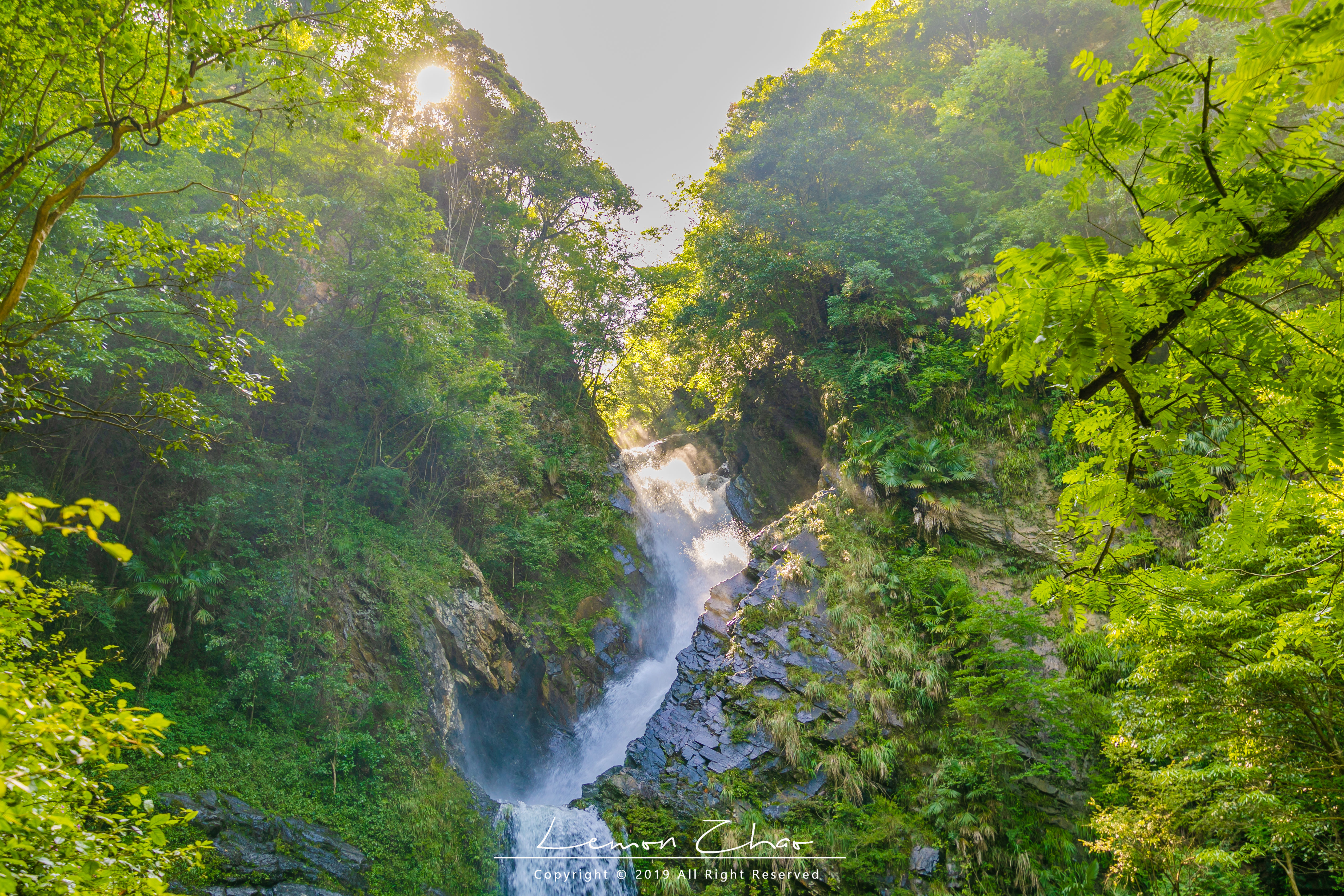 藏于山水之间的避暑胜地,安徽九寨沟风光