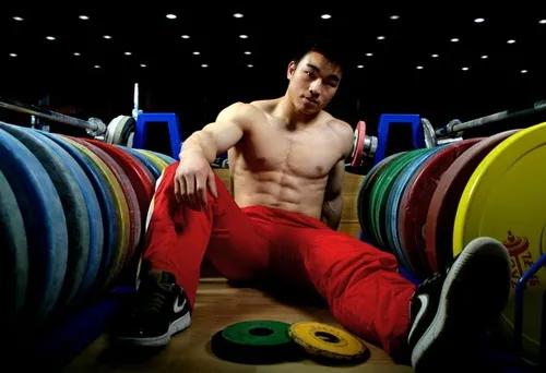 举重能压矮正在长身高的人吗,你对身高是不是有什么误解