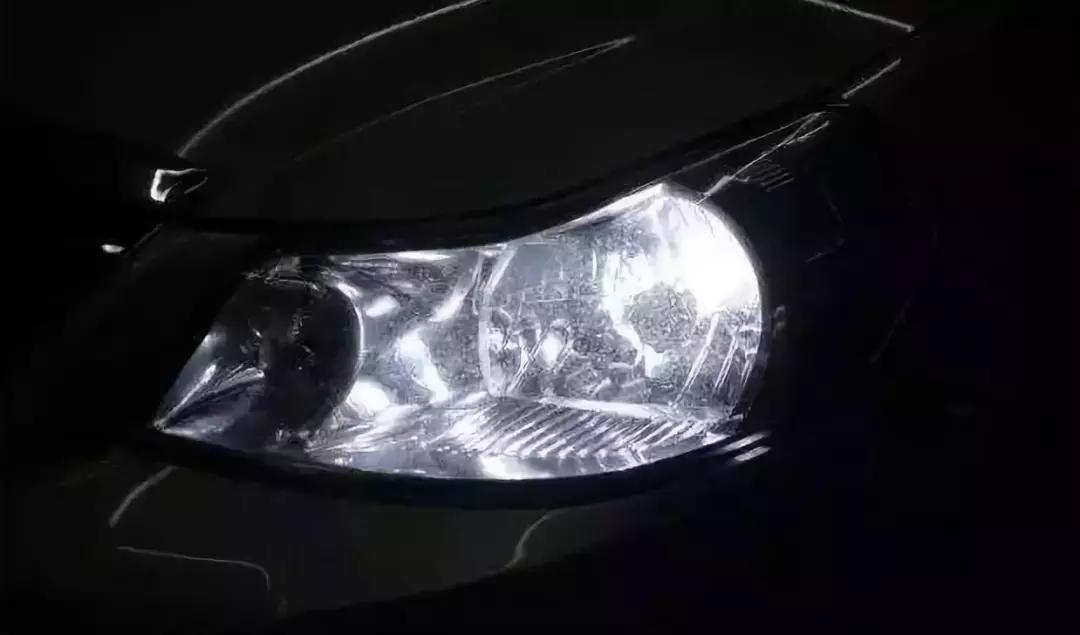 想改个车灯不知道改什么车灯好,想改但是不知改什么