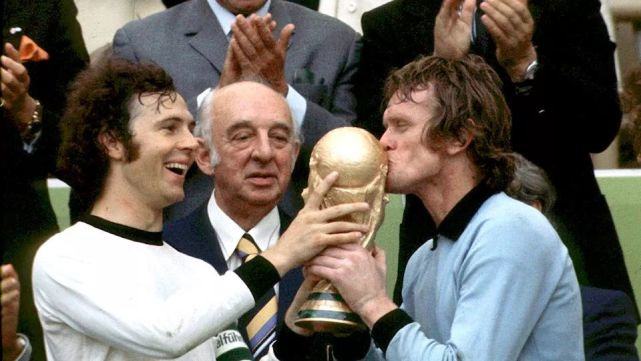 勒夫带领的德国队巅峰,德国队提前降级勒夫称应痛定思痛