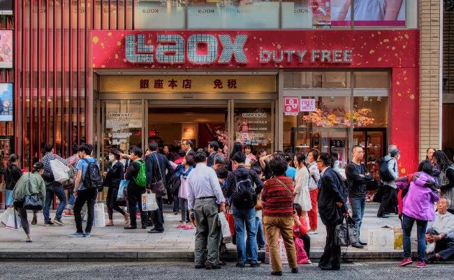 疫情之下超市如何自救,疫情之下机场免税店怎么办