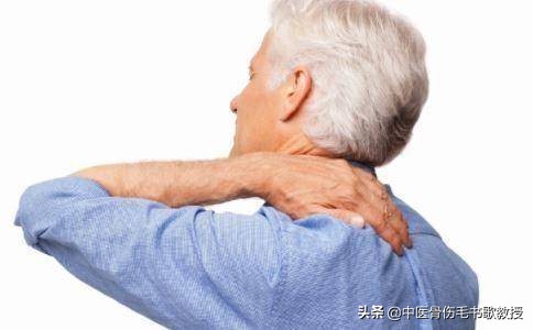颈椎病引起头晕与脑梗头晕的区别,颈椎病头晕恶心按什么穴位缓解