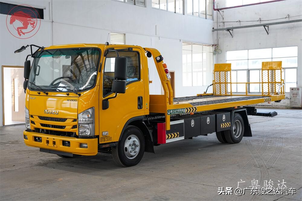 蓝牌平板清障车价钱,选购指南一拖二平板清障车费用