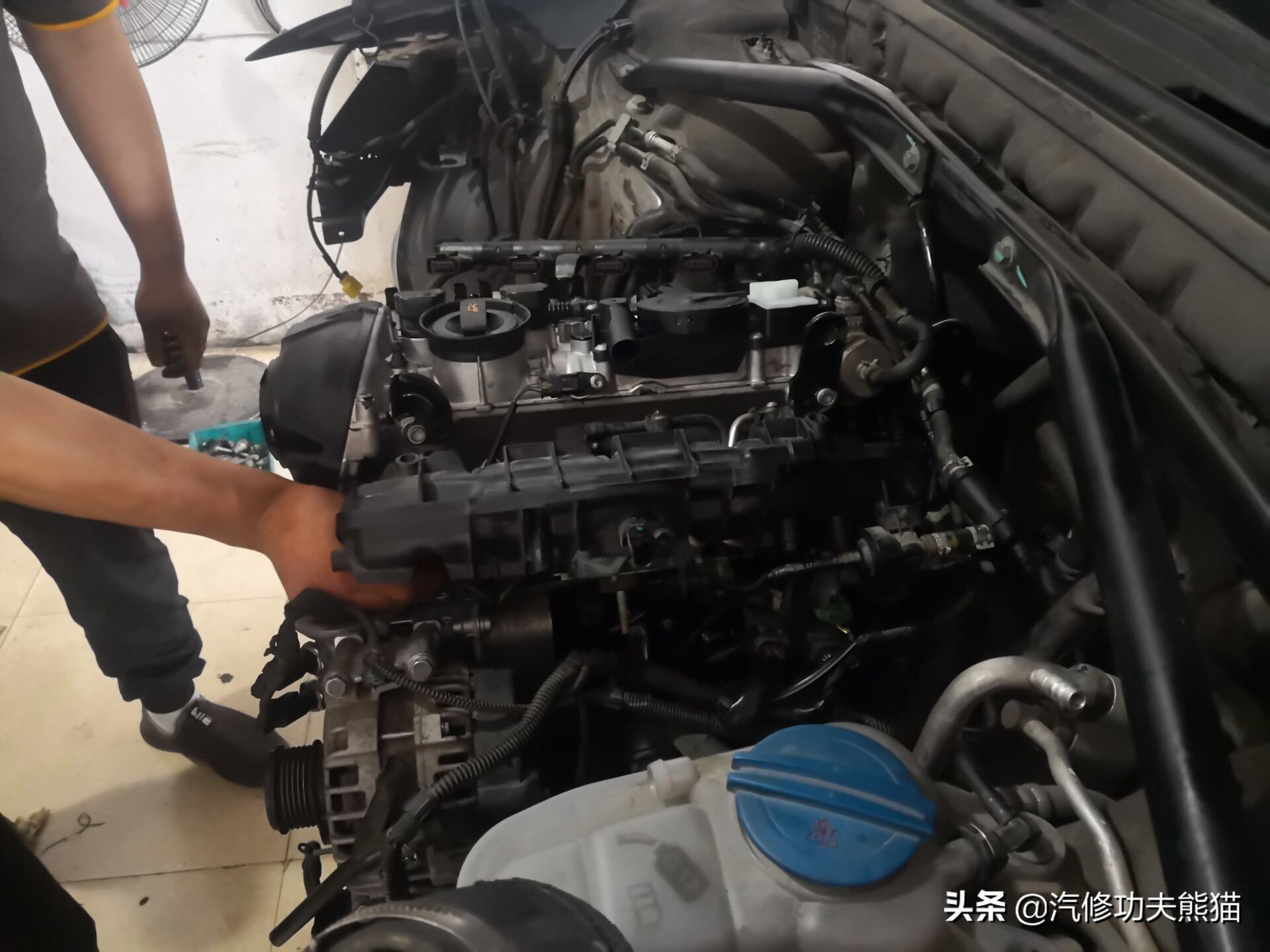 奥迪q5烧机油狂飙,奥迪q5烧机油且发动机抖动