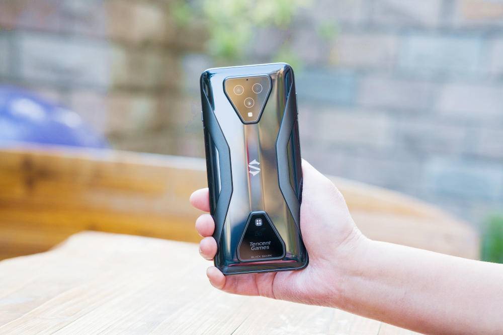 游戏手机黑鲨3是安卓系统吗,黑鲨3pro现在值得购买吗