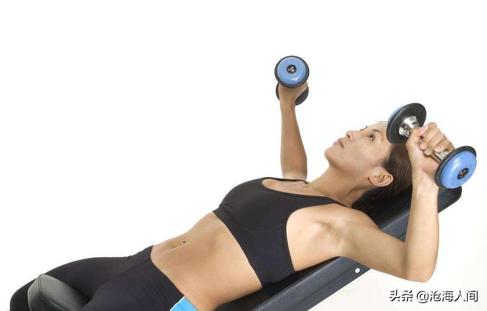 女生健身房锻炼一个月效果,女生去健身房应该如何锻炼