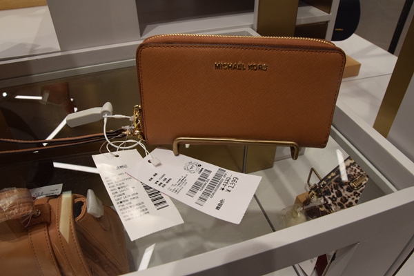 听说唯品会线下实体店来南充五星花园了，你去逛没？