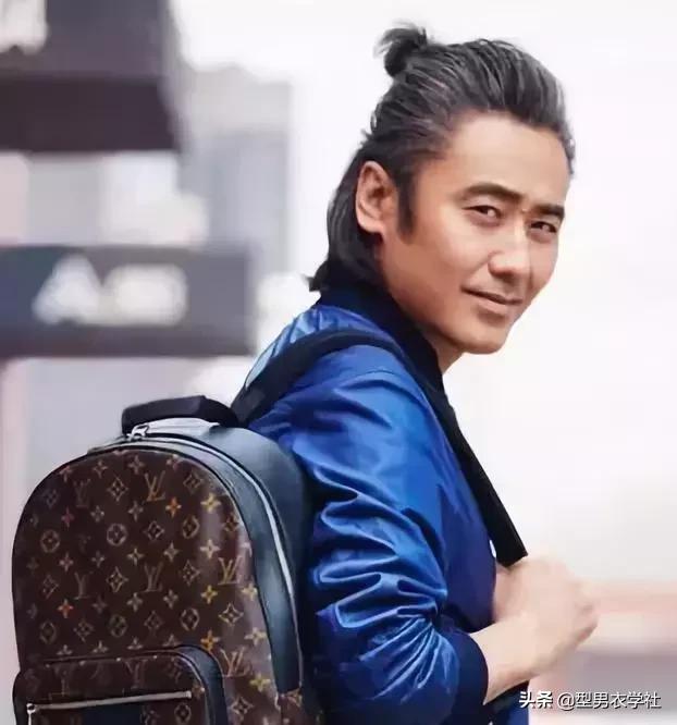 如何选择合适的发型，男生们快来学学