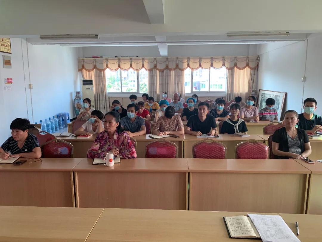 泉港区妇幼保健院第三期“妇幼学习大讲堂”——让40岁后的你优雅绽放