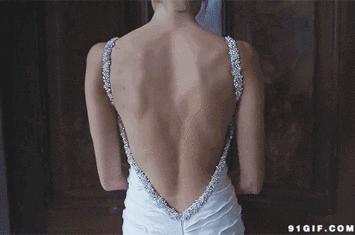 后背痘痘的成因及治疗