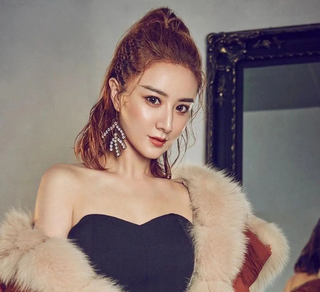 “传奇大女主”薇娅的直播江湖